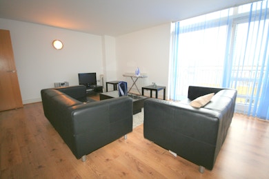 Specious two double bedroom property with wood flooring and lots of storage in Canary Central, £425 per week
